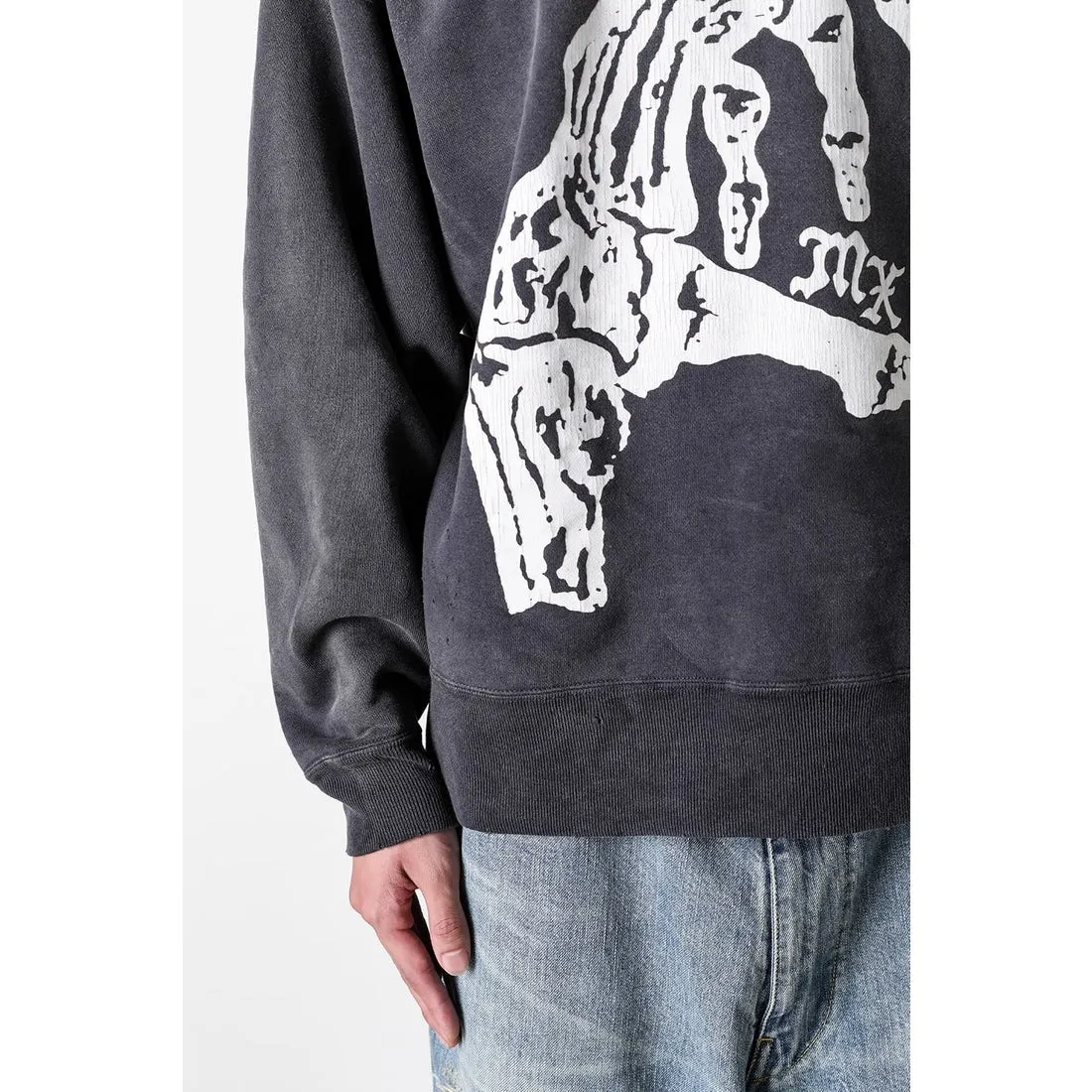 SAINT M×××××× BONE SAINT CREW SWT/BLK Bone SAINT destruction sweatshirt, washed black S-XL Assute dyeing, genuine whole garment sprayed with horse-hair fading process, collar/cuffs frayed in many places, front and rear panels/sleeves super complex fraying, heavy washing and water distressing, correct fruit mark/angel mark